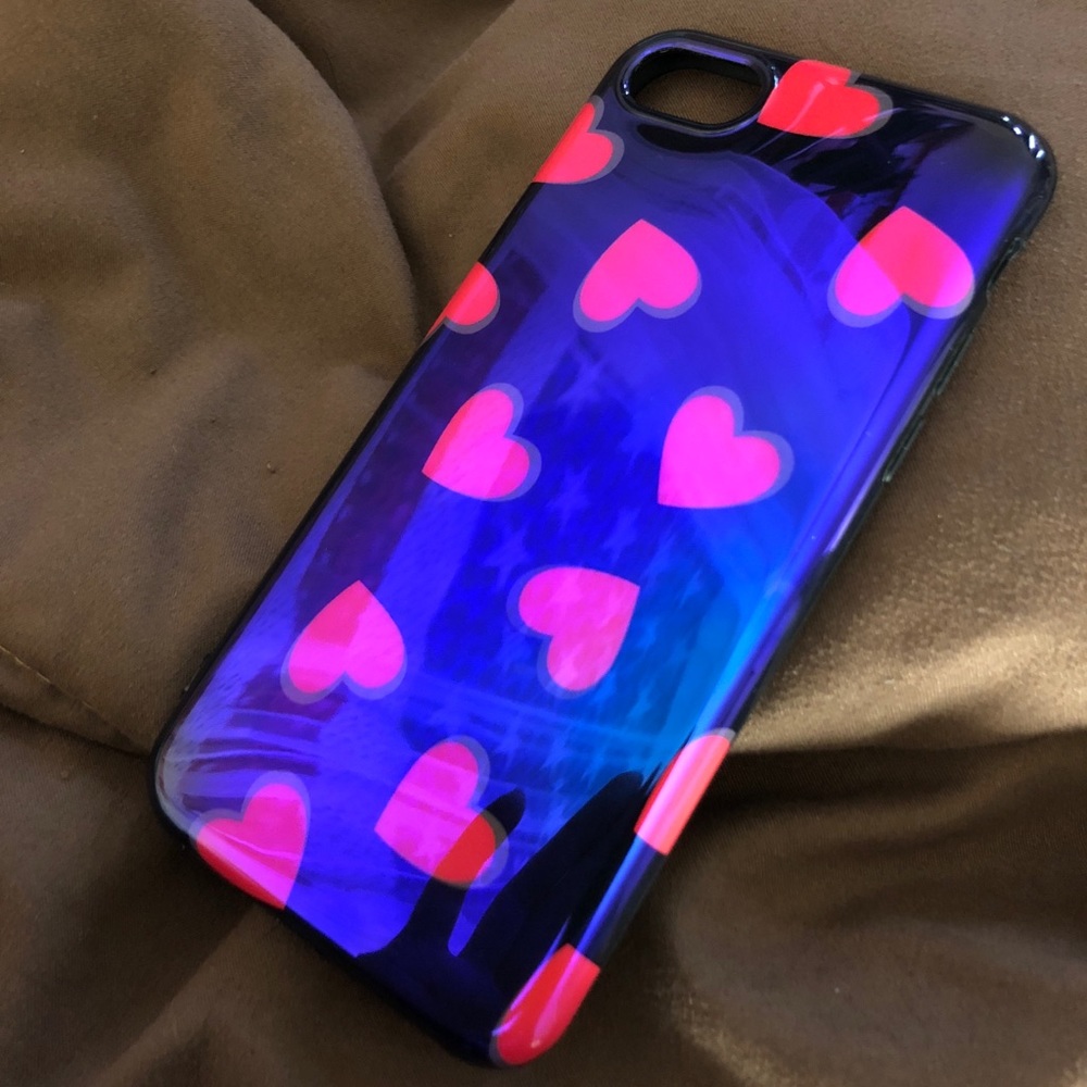 iPhone 8 heart case
